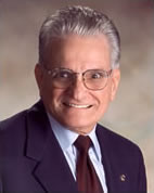 Martinez_Dan Headshot of Dan Martinez