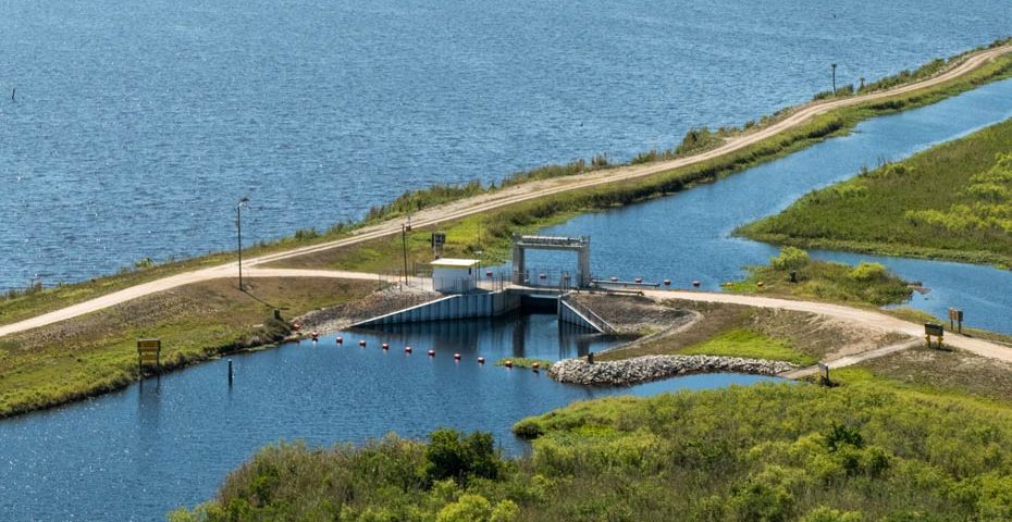 Water control structure in the Upper St. Johns River Basin