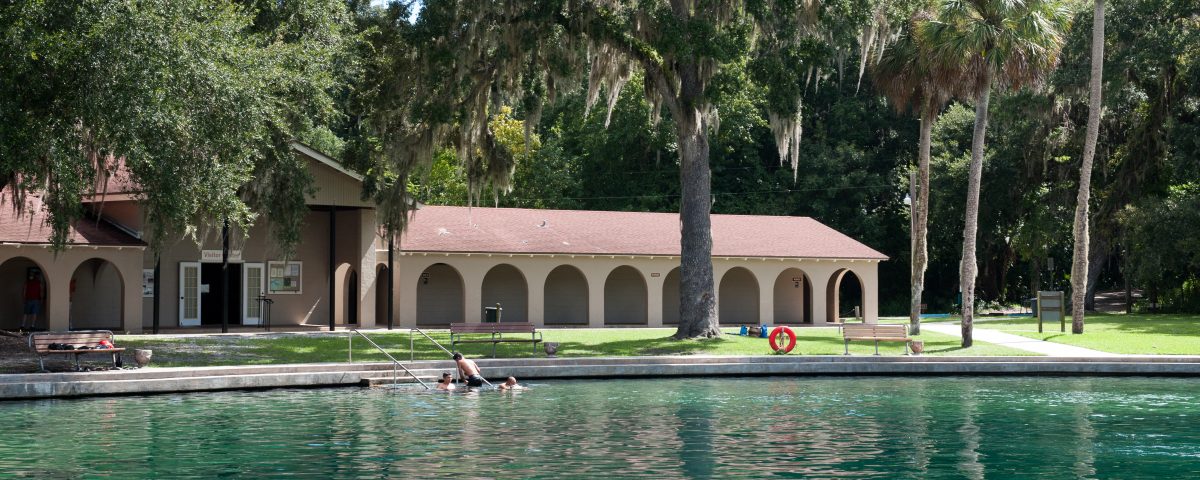 Building next to DeLeon Springs